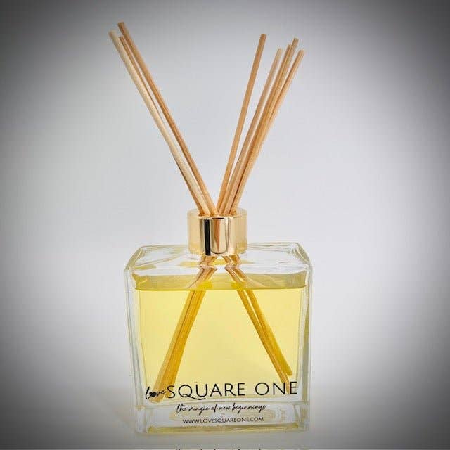 Amore Reed Diffuser (6oz) - Vanilla Cashmere & Sandalwood