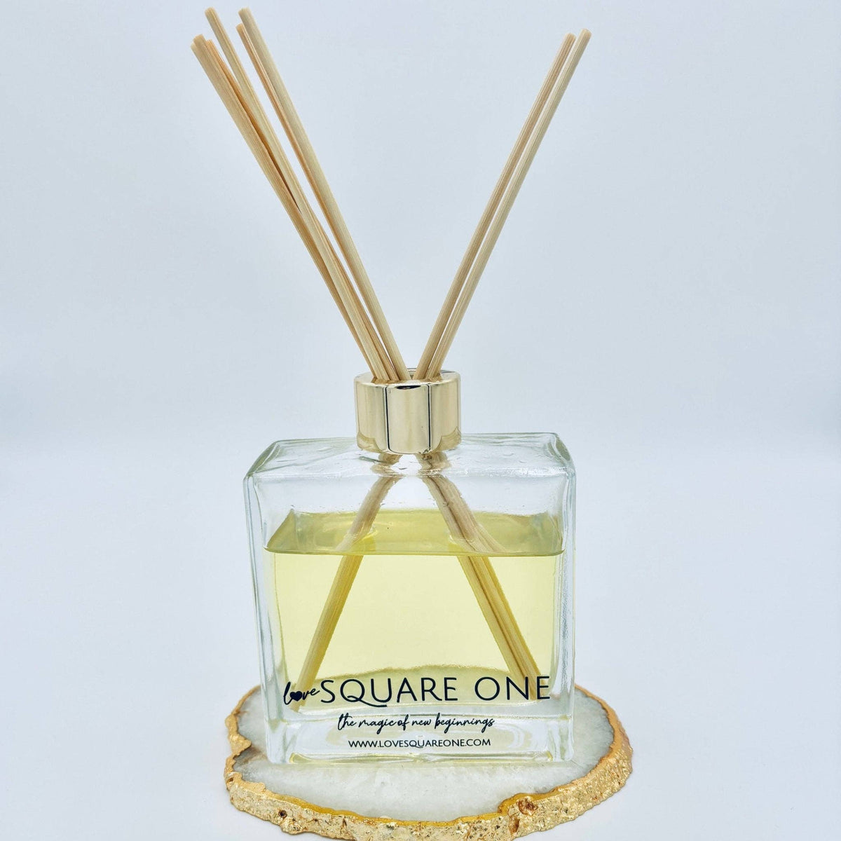 Amore Reed Diffuser (6oz) - Vanilla Cashmere & Sandalwood