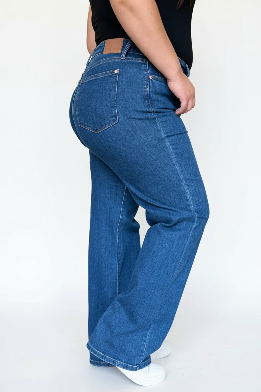 df33c9c1-44f7-4017-a8a5-31075a1ed759-Max